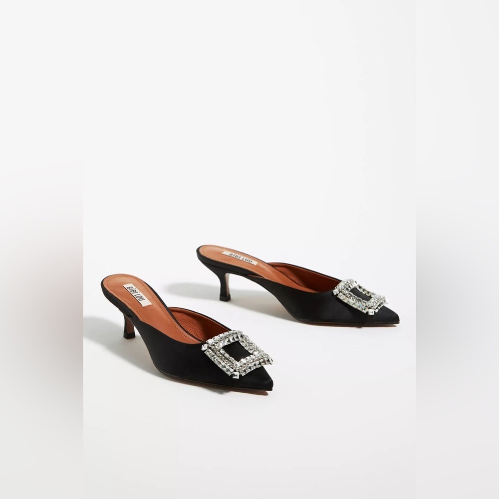 NWT BIBI LOU AOI HEEL IN BLACK